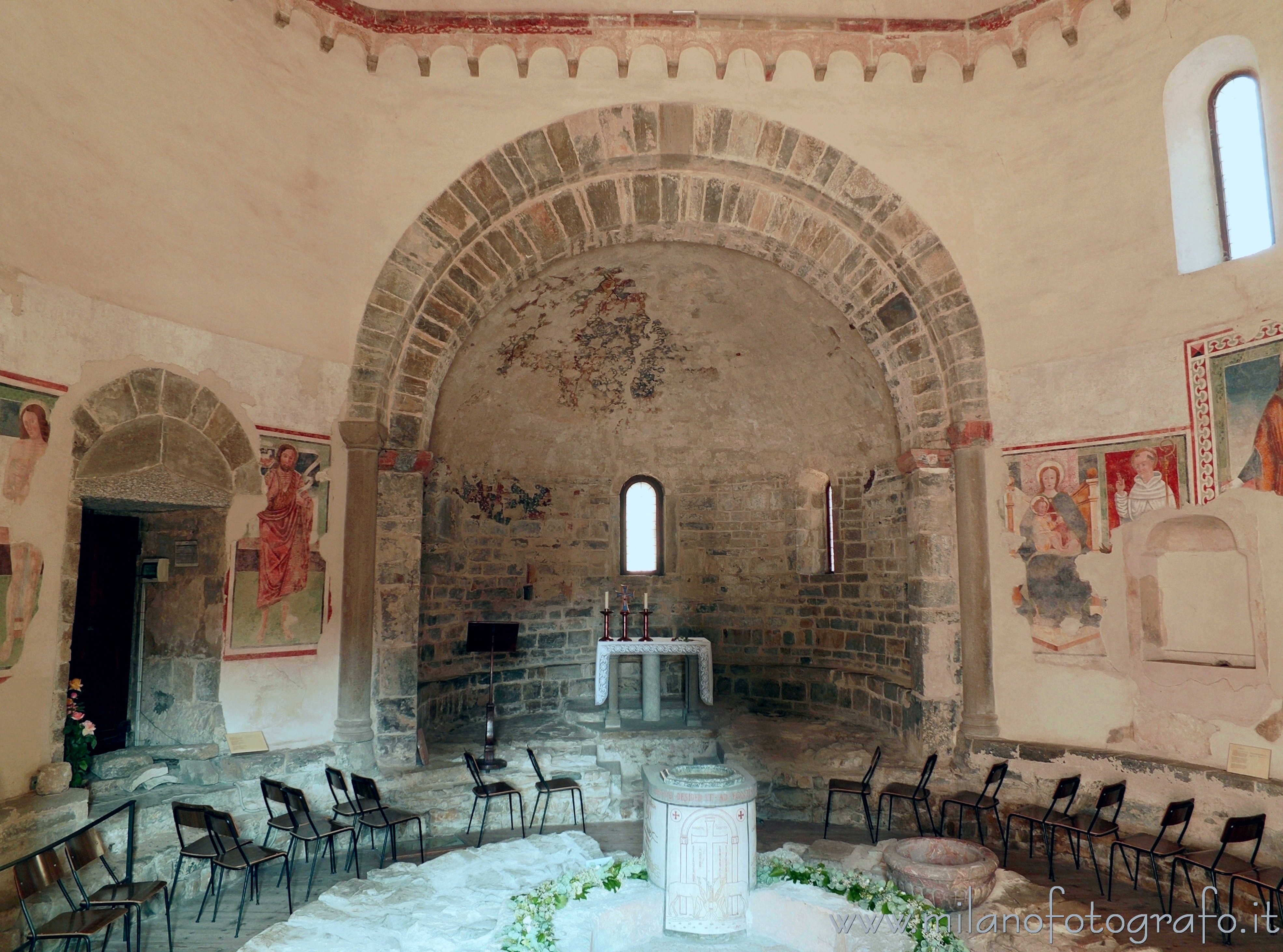 Oggiono (Lecco, Italy) - Interior of the Baptistery of San Giovanni Battista